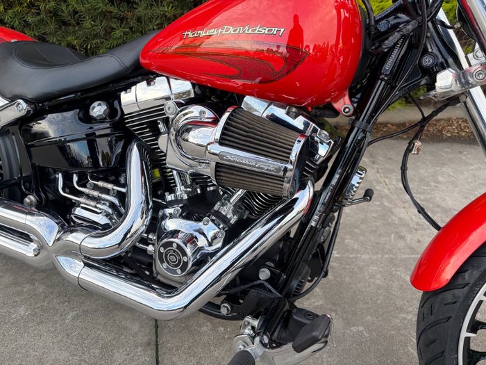 2017 HARLEY-DAVIDSON FXSB SOFTAIL BREAKOUT Orange