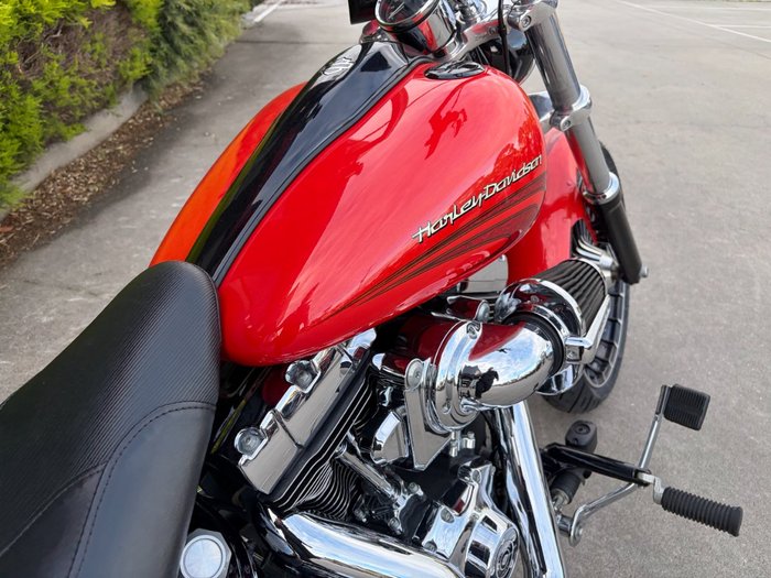 2017 HARLEY-DAVIDSON FXSB SOFTAIL BREAKOUT Orange
