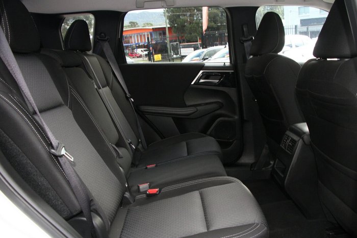 2024 Mitsubishi Outlander LS