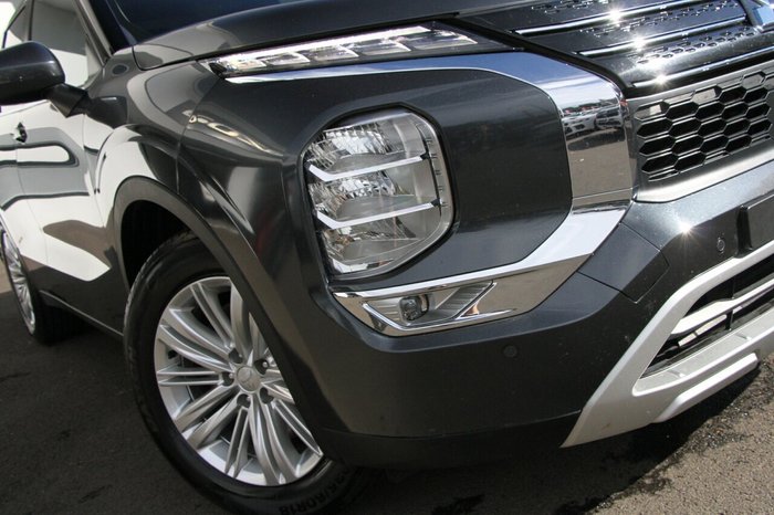 2024 Mitsubishi Outlander LS