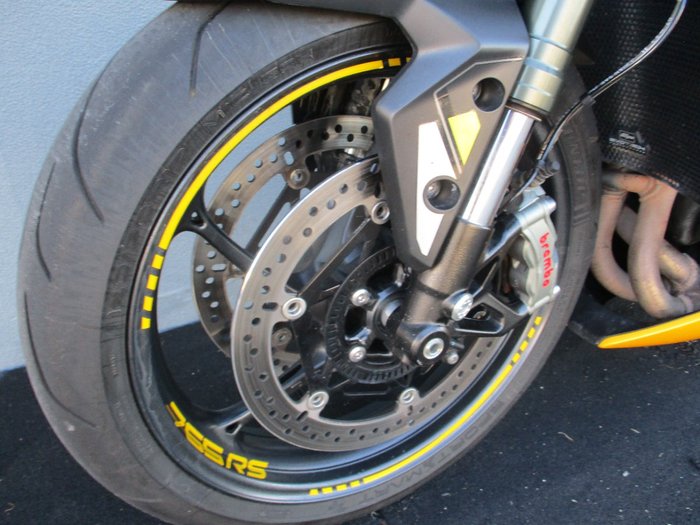 2025 Triumph STREET TRIPLE RS Yellow