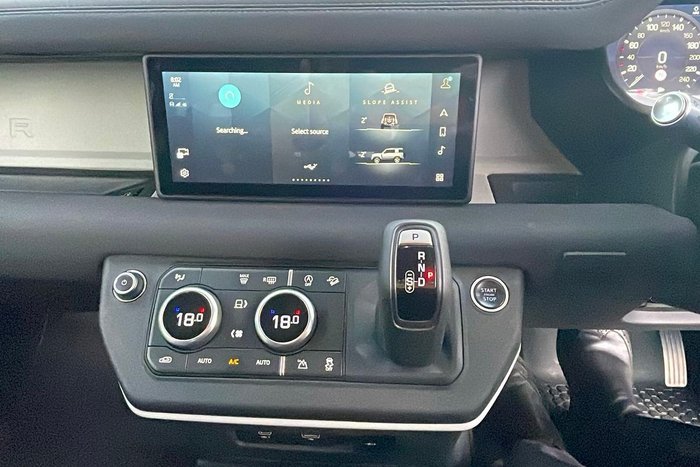 2021 Land Rover Defender 90 P300