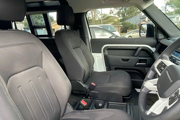 2021 Land Rover Defender 90 P300