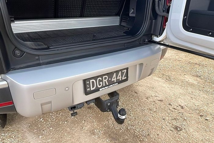 2021 Land Rover Defender 90 P300