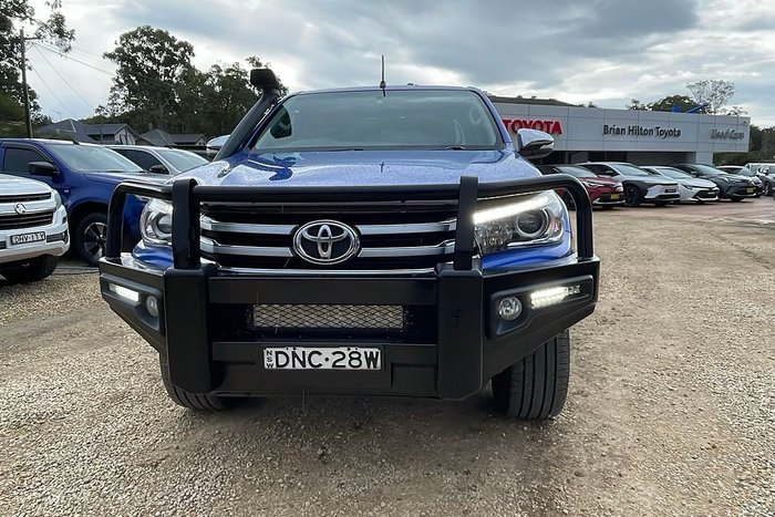 2017 Toyota Hilux SR5