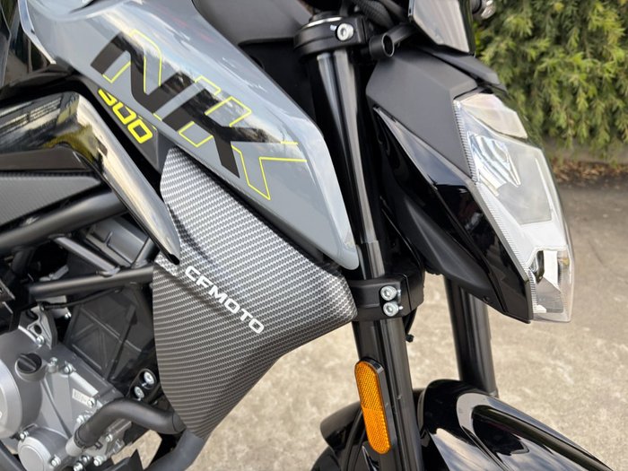 2025 CFMOTO 300 NK ABS Black