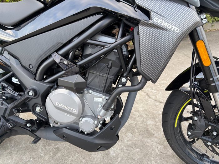 2025 CFMOTO 300 NK ABS Black