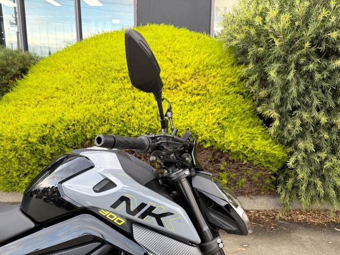 2025 CFMOTO 300 NK ABS Black