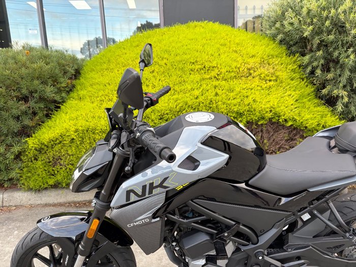 2025 CFMOTO 300 NK ABS Black