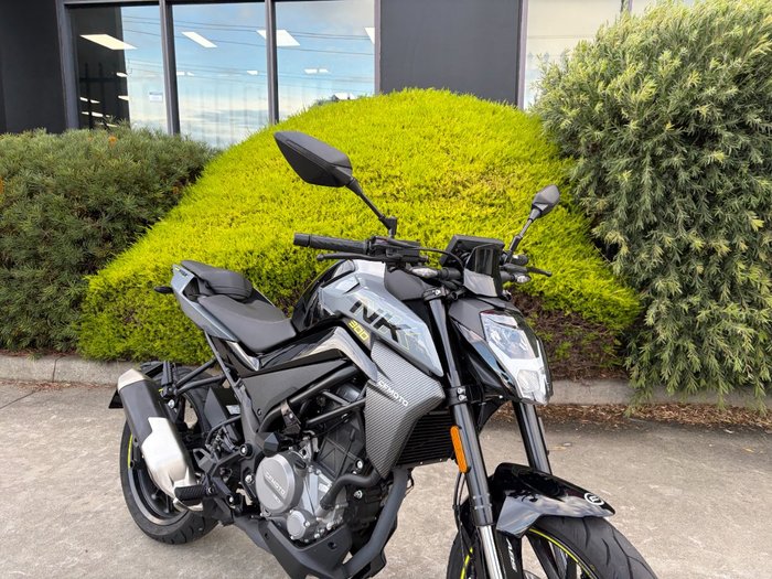 2025 CFMOTO 300 NK ABS Black