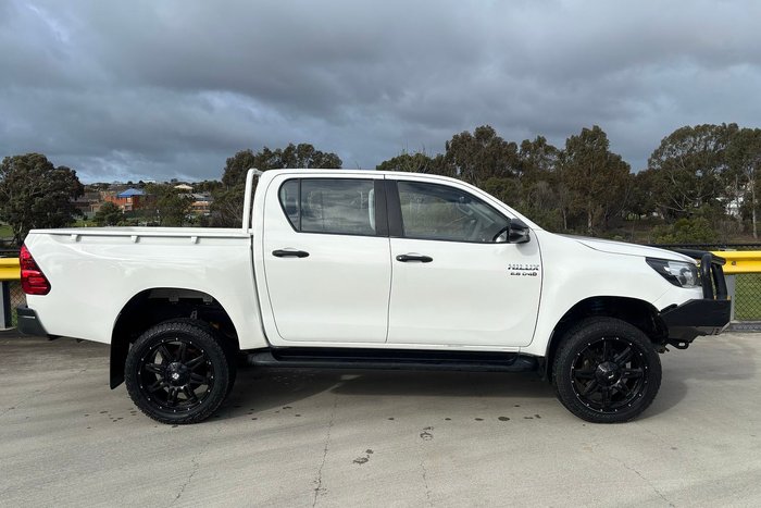 2018 Toyota Hilux SR