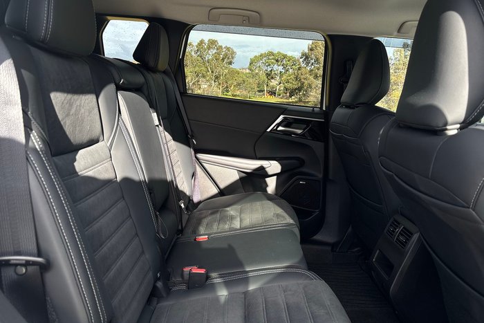 2025 Mitsubishi Outlander Aspire