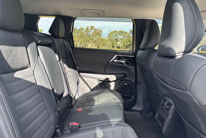 2025 Mitsubishi Outlander Aspire