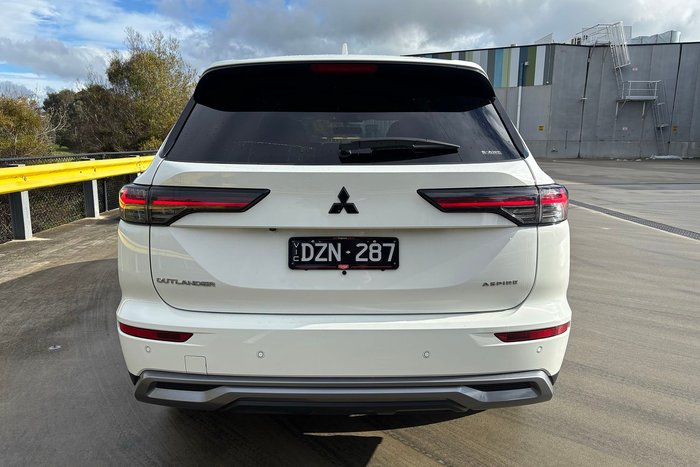 2025 Mitsubishi Outlander Aspire