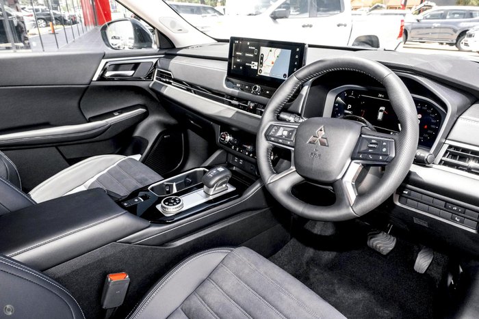 2026 Mitsubishi Outlander Aspire ZM MY26 AWD Black Diamond