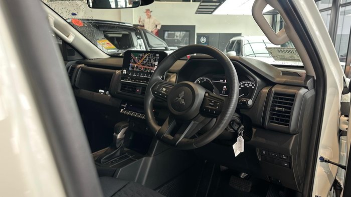 2026 Mitsubishi Triton GLX MV MY26 4x2 White