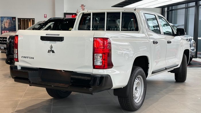 2026 Mitsubishi Triton GLX MV MY26 4x2 White