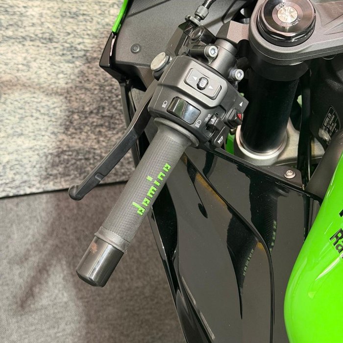 2024 Kawasaki NINJA ZX-6R (636) KRT EDITION Green