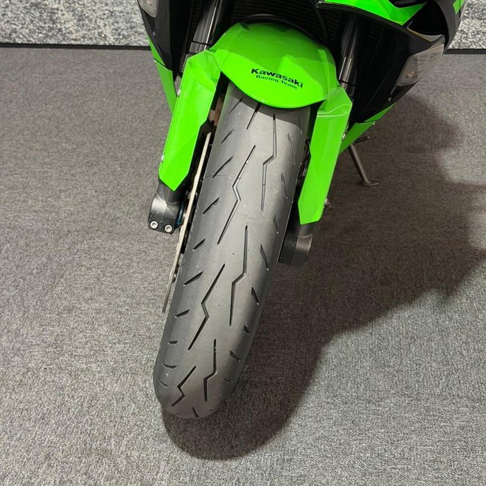 2024 Kawasaki NINJA ZX-6R (636) KRT EDITION Green