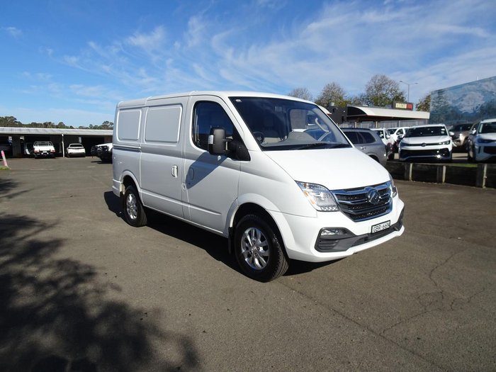 2022 LDV V80 Blanc White