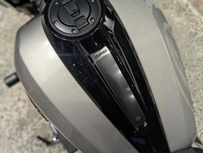 2023 Harley-Davidson CVO Street Glide 121 (FLHXSE) Touring Silver