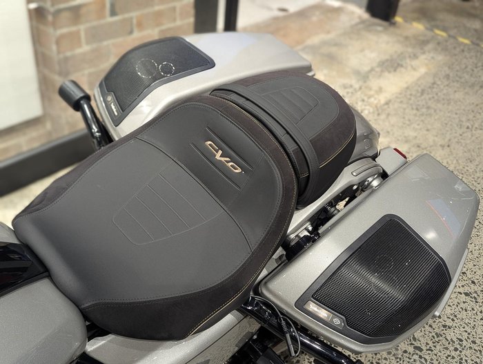 2023 Harley-Davidson CVO Street Glide 121 (FLHXSE) Touring Silver
