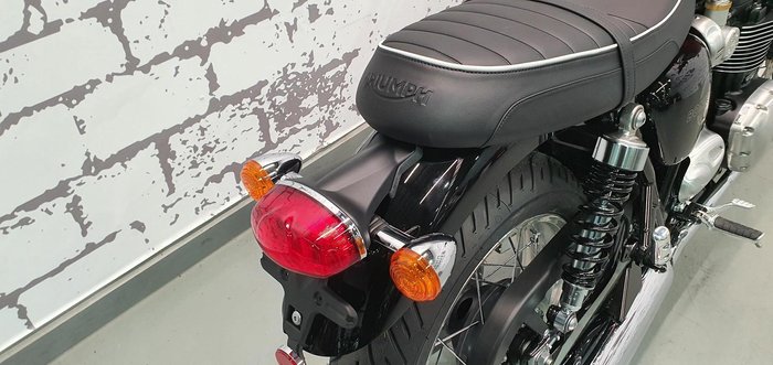 2026 Triumph Bonneville T120 Bonneville Red