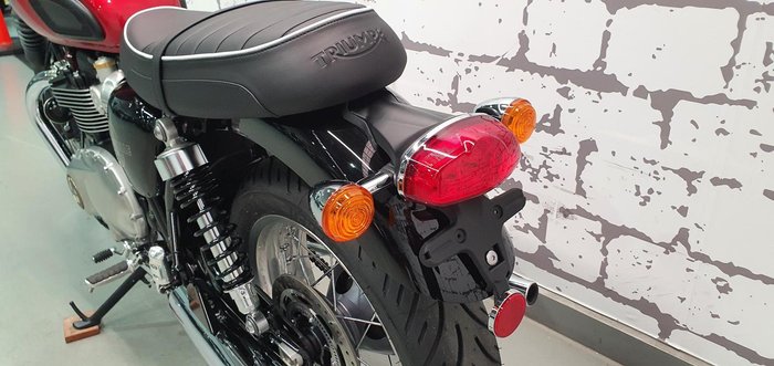 2026 Triumph Bonneville T120 Bonneville Red