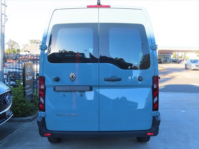 2026 RENAULT MASTER