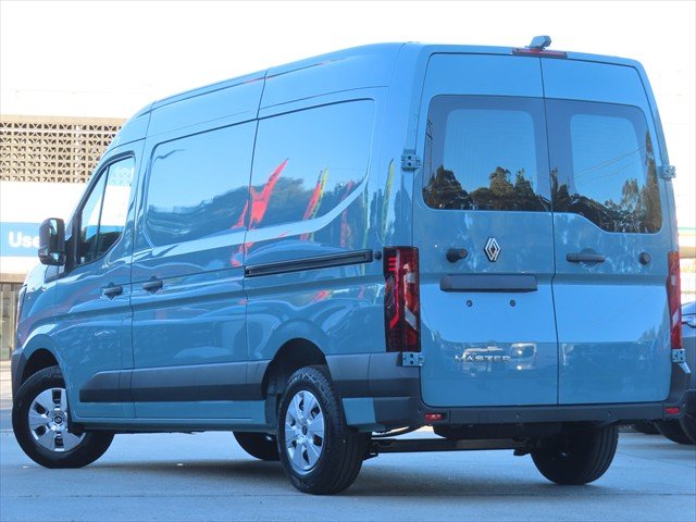 2026 RENAULT MASTER