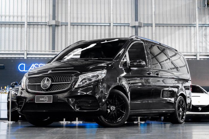 2022 Mercedes-Benz V-Class V300 d AMG Avantgarde