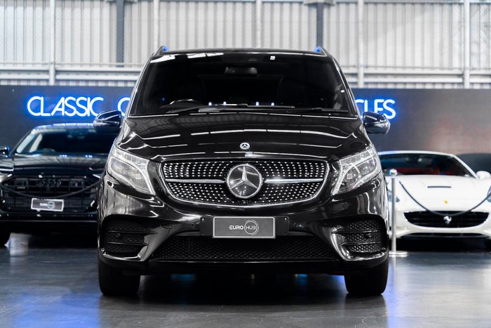 2022 Mercedes-Benz V-Class V300 d AMG Avantgarde