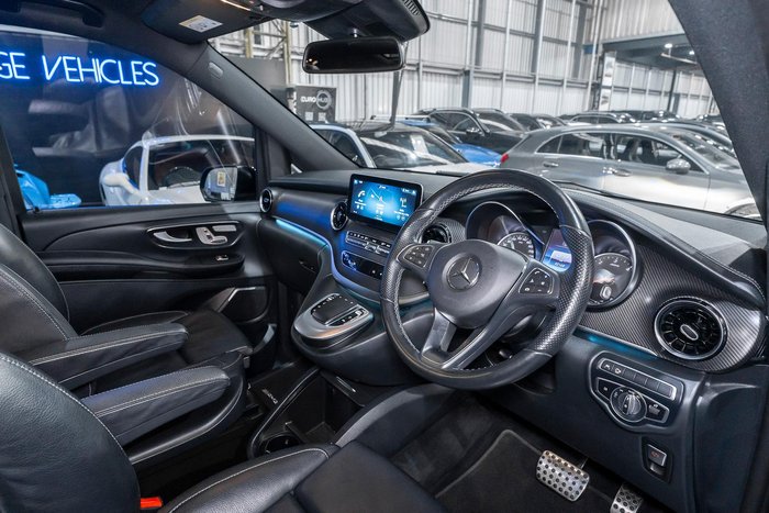 2022 Mercedes-Benz V-Class V300 d AMG Avantgarde
