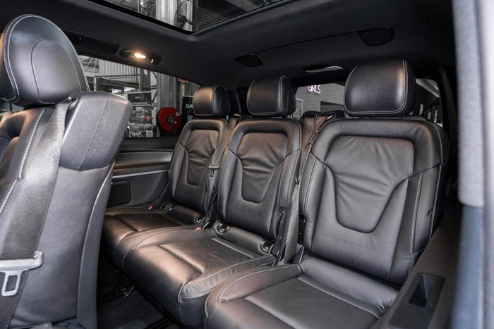 2022 Mercedes-Benz V-Class V300 d AMG Avantgarde