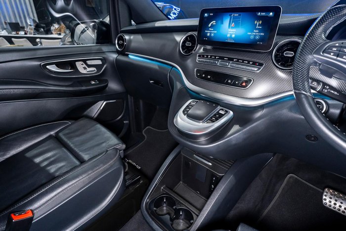 2022 Mercedes-Benz V-Class V300 d AMG Avantgarde
