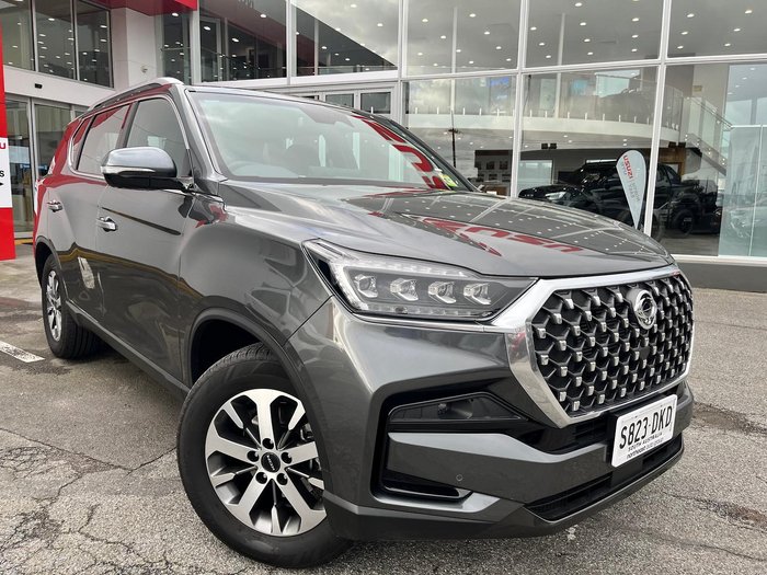 2025 KGM Rexton