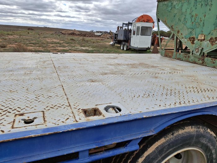 2019 Boomer Tri Axle Drop Deck Low Loader Blue