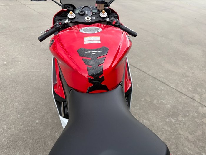 2014 Yamaha YZF-R6 Red