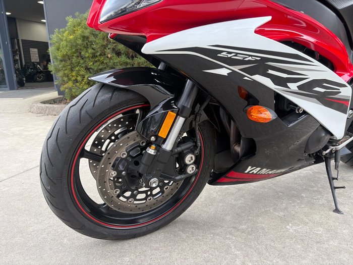 2014 Yamaha YZF-R6 Red