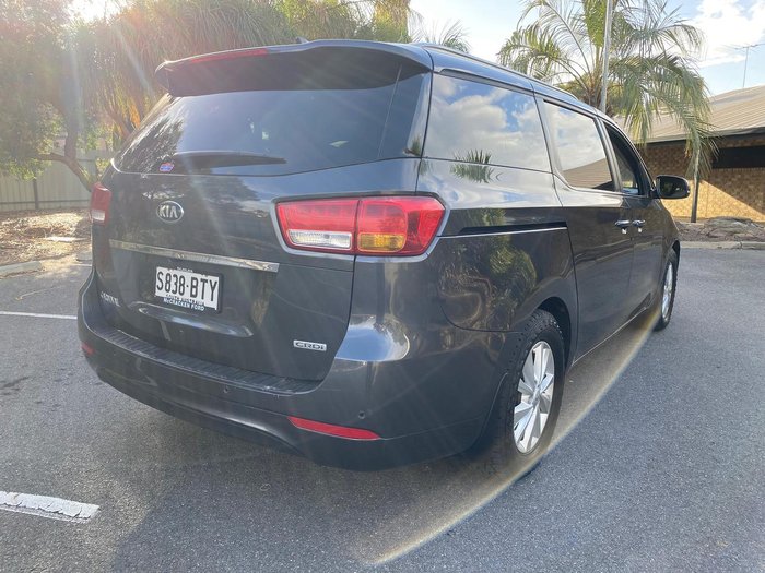 2017 Kia Carnival Si