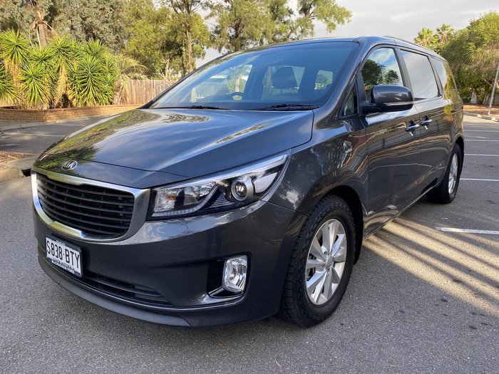2017 Kia Carnival Si