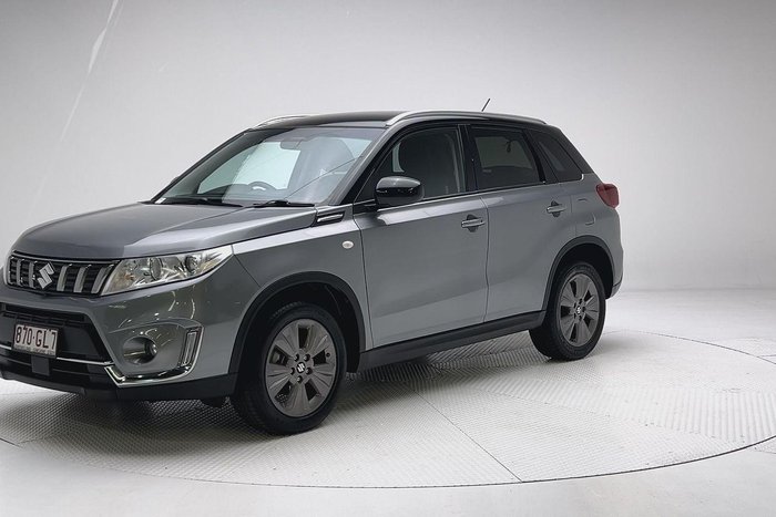 2022 Suzuki Vitara Shadow
