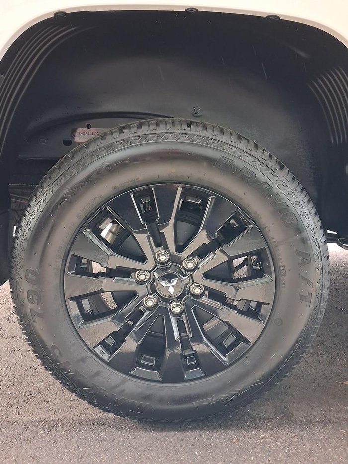 2025 Mitsubishi Triton GLX-R