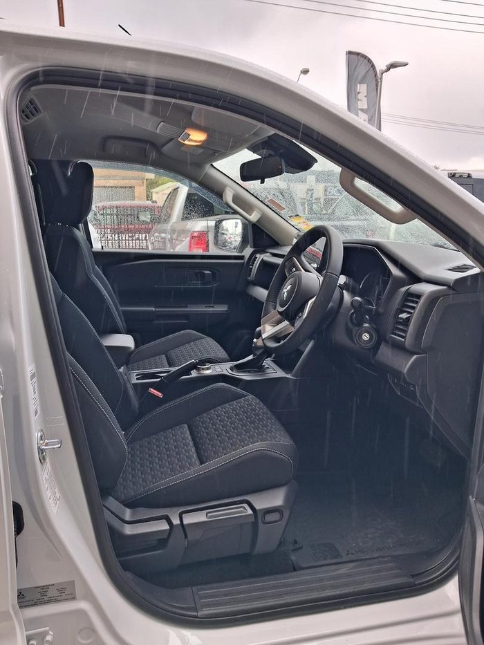 2025 Mitsubishi Triton GLX-R