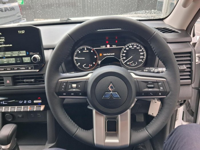 2025 Mitsubishi Triton GLX-R