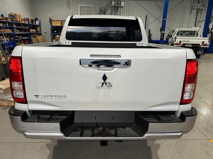 2025 Mitsubishi Triton GLX-R