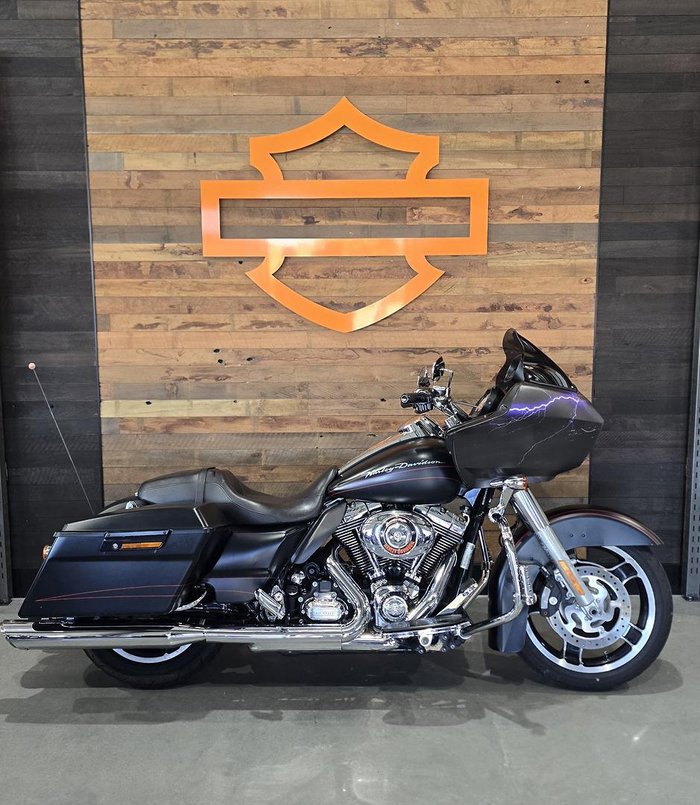 2011 Harley-Davidson Road Glide Custom (FLTRX)