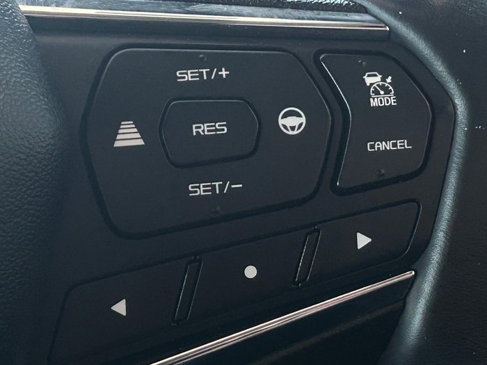 2022 Isuzu MU-X LS-T
