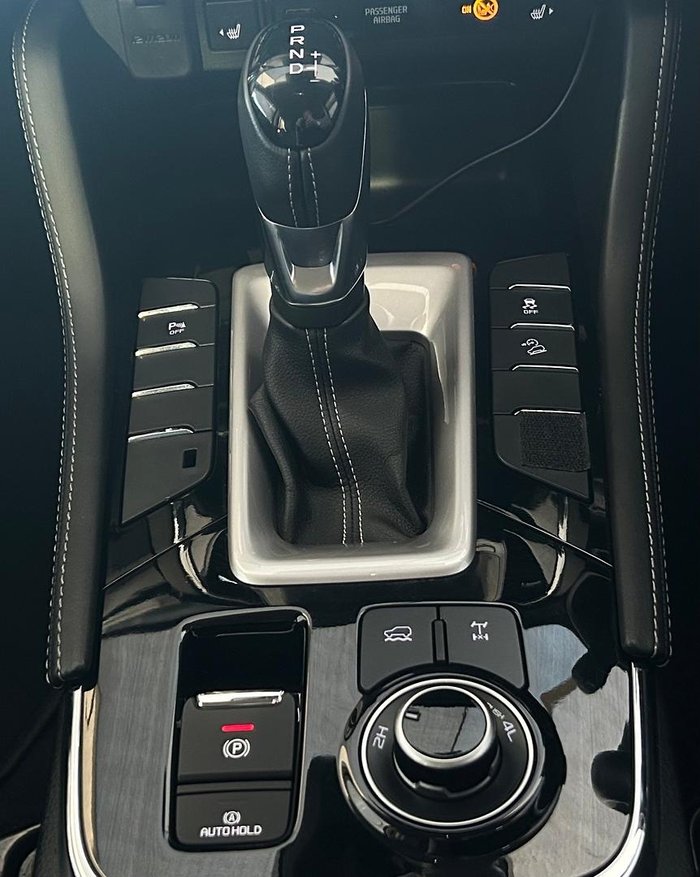 2022 Isuzu MU-X LS-T