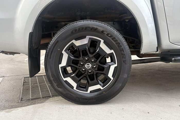 2021 Nissan Navara ST-X